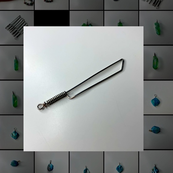 wire knife charm - Picture 1 of 2